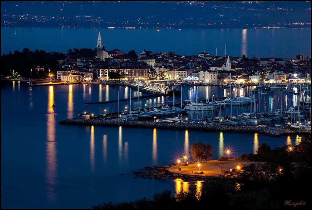 Apartments Old Isola In The Center Izola Εξωτερικό φωτογραφία